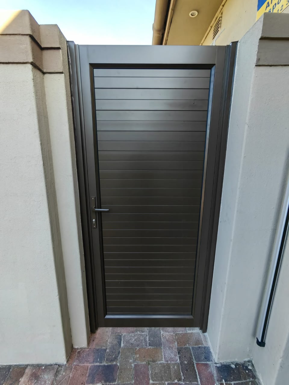 Custom aluminium shopfront